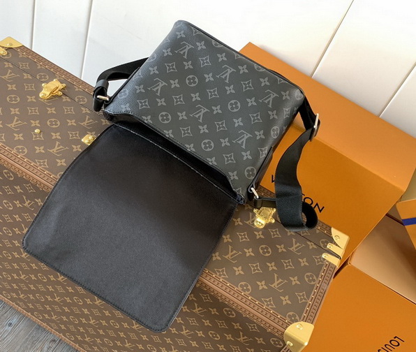 LV Bag-NFC(AAA)-075