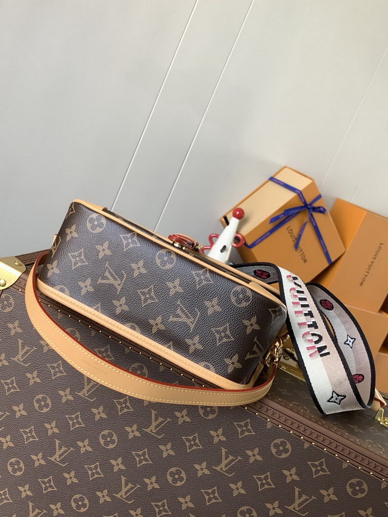 LV Bag-NFC(AAA)-231