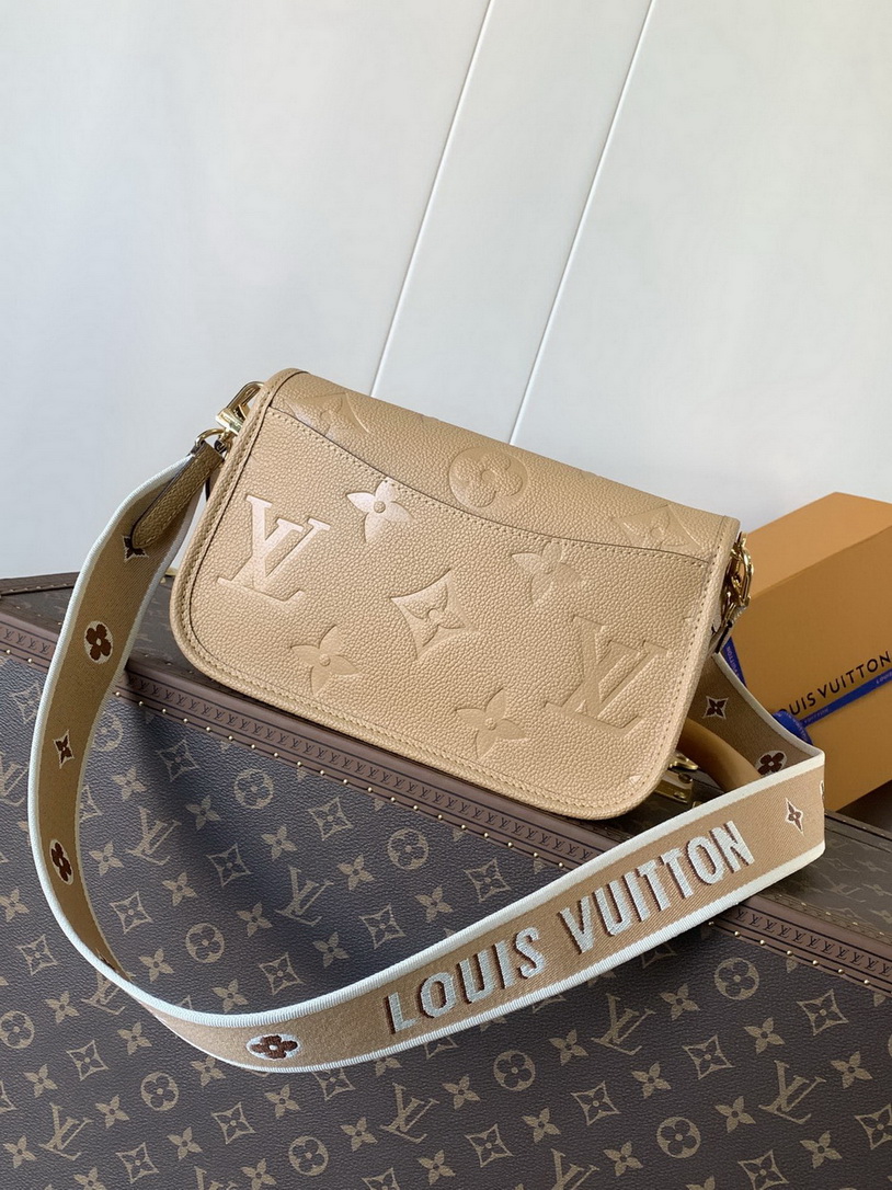 LV Bag-NFC(AAA)-537