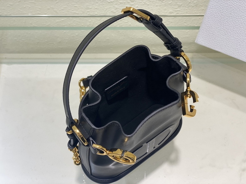 Dior Handbags AAA(Women)-241