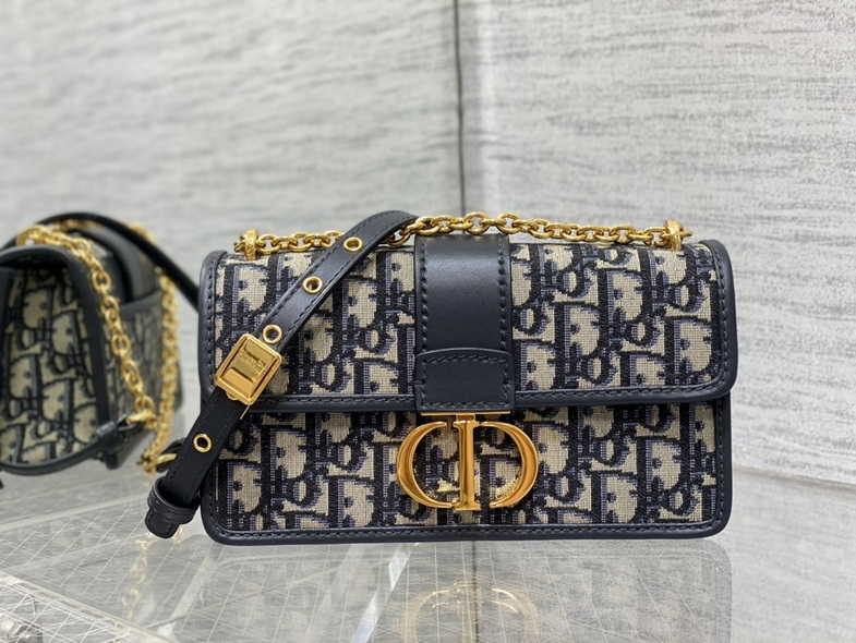 Dior Handbags AAA(Women)-274