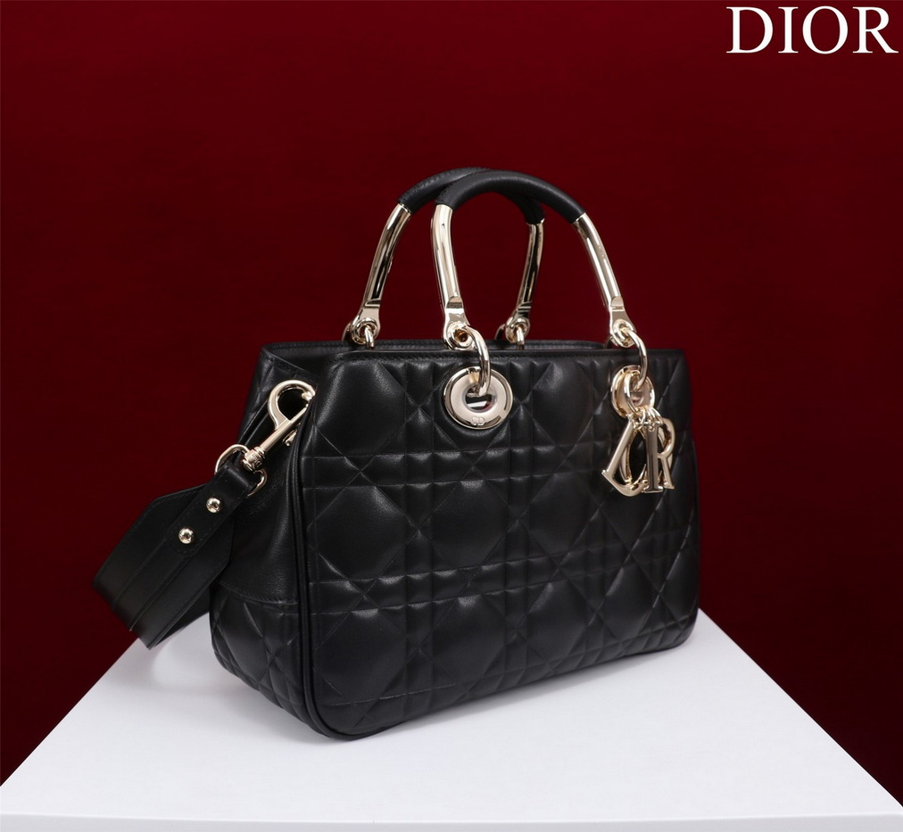 Dior Handbags AAA(Women)-277