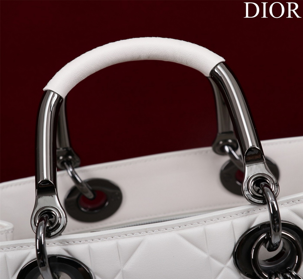 Dior Handbags AAA(Women)-280