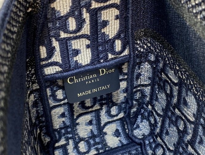 Dior Handbags AAA(Women)-293