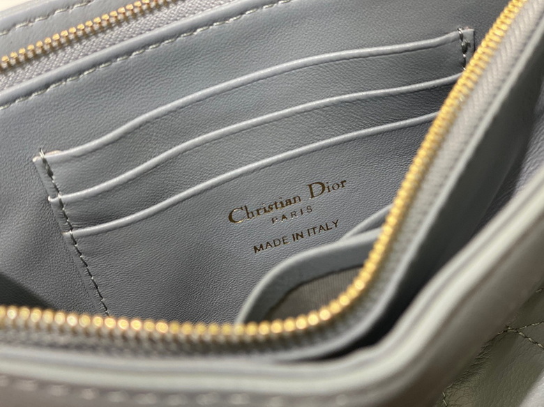 Dior Handbags AAA(Women)-299