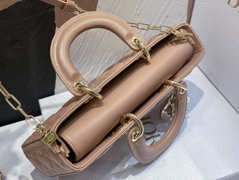 Dior Handbags AAA(Women)-305