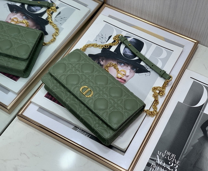 Dior Handbags AAA(Women)-332