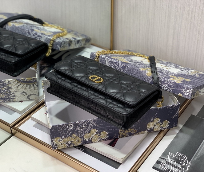 Dior Handbags AAA(Women)-333