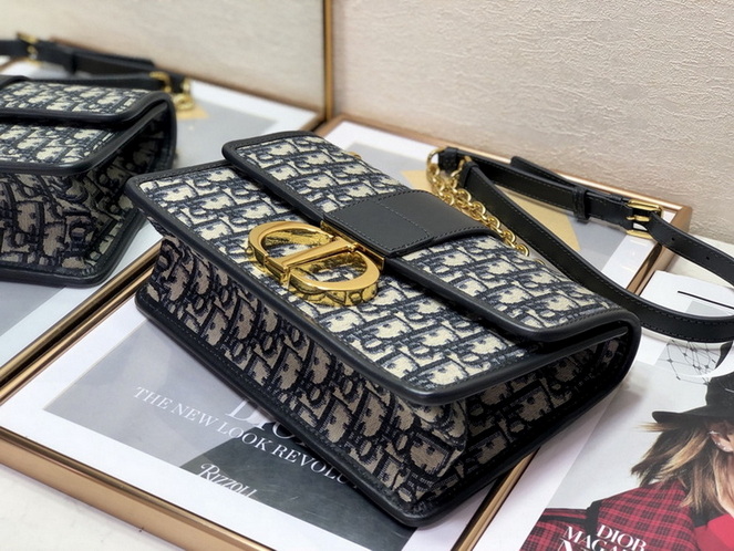 Dior Handbags AAA(Women)-342