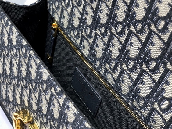 Dior Handbags AAA(Women)-342