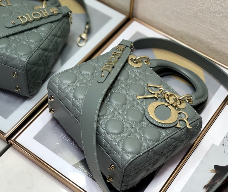Dior Handbags AAA(Women)-354