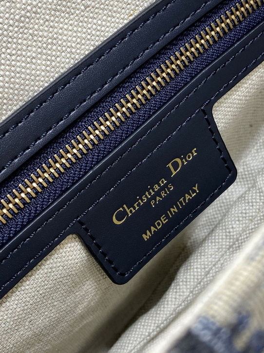 Dior Handbags AAA(Women)-379