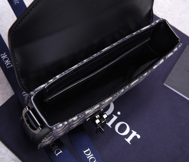 Dior Handbags AAA(Women)-402