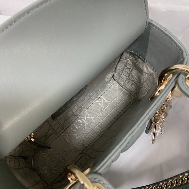 Dior Handbags AAA(Women)-129