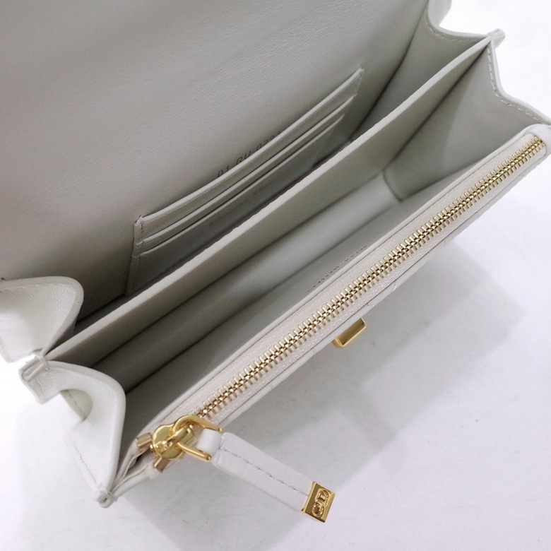 Dior Handbags AAA(Women)-196