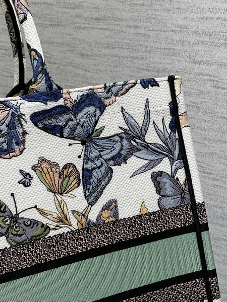 Dior Handbags AAA(Women)-535