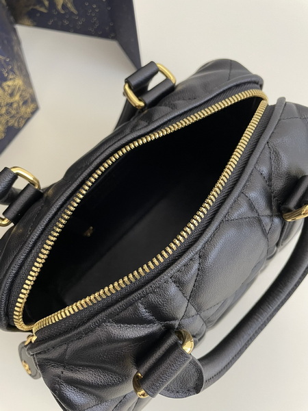 Dior Handbags AAA(Women)-626