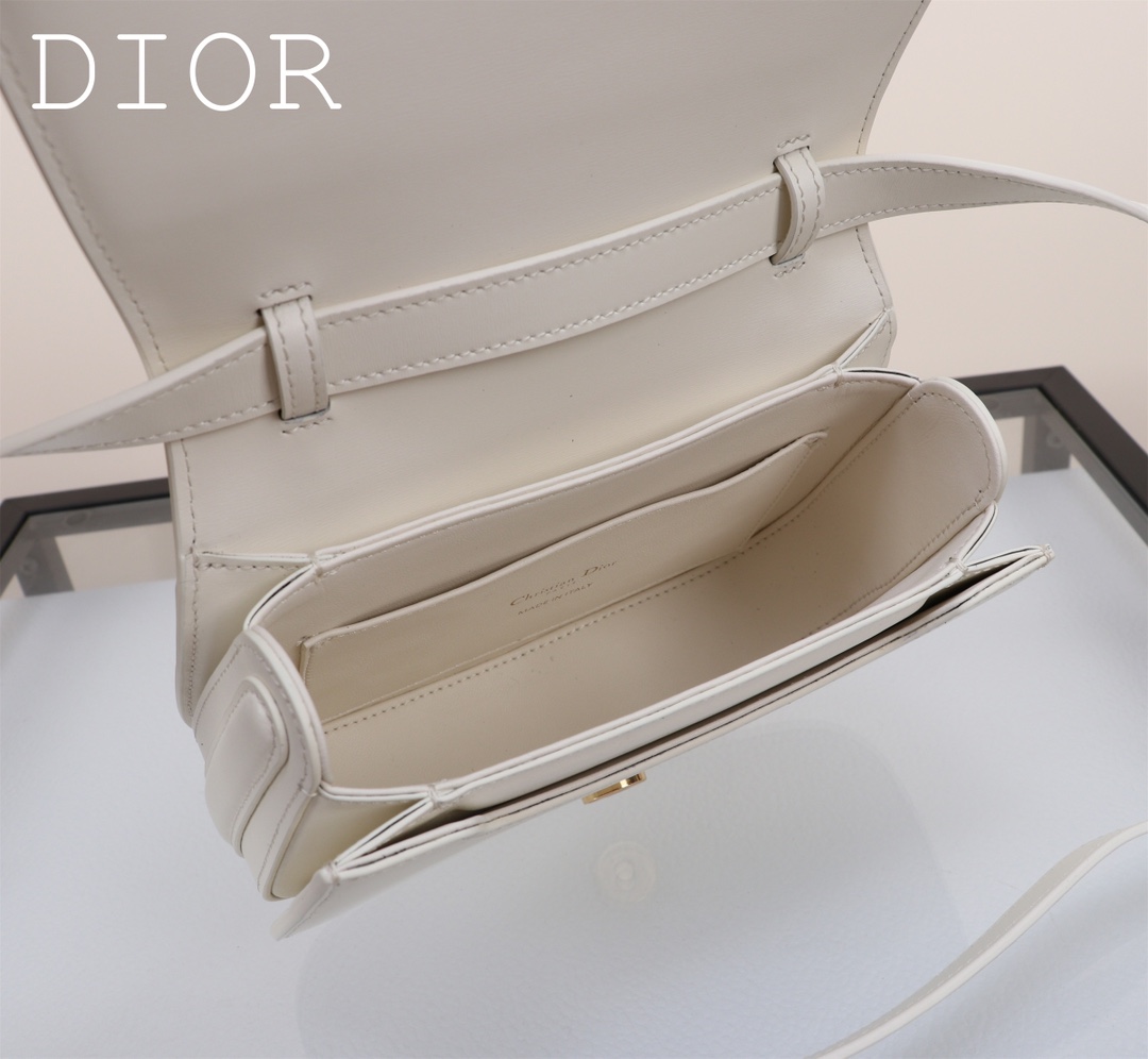 Dior Handbags AAA(Women)-682