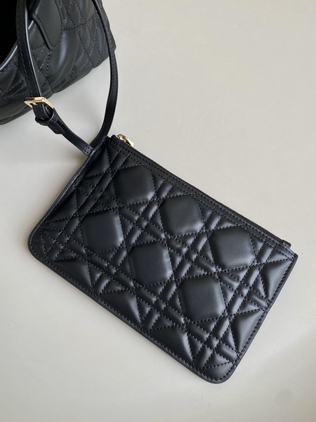 Dior Handbags AAA(Women)-718