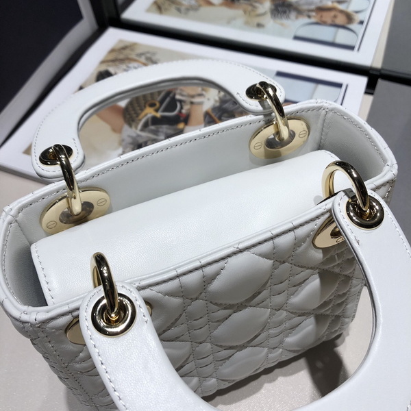 Dior Handbags AAA(Women)-722