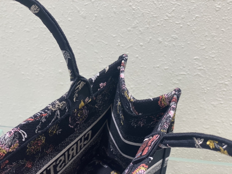 Dior Handbags AAA(Women)-741