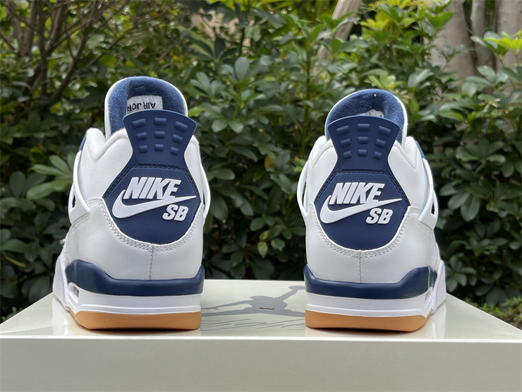Nike SB x Air Jordan 4 Navy