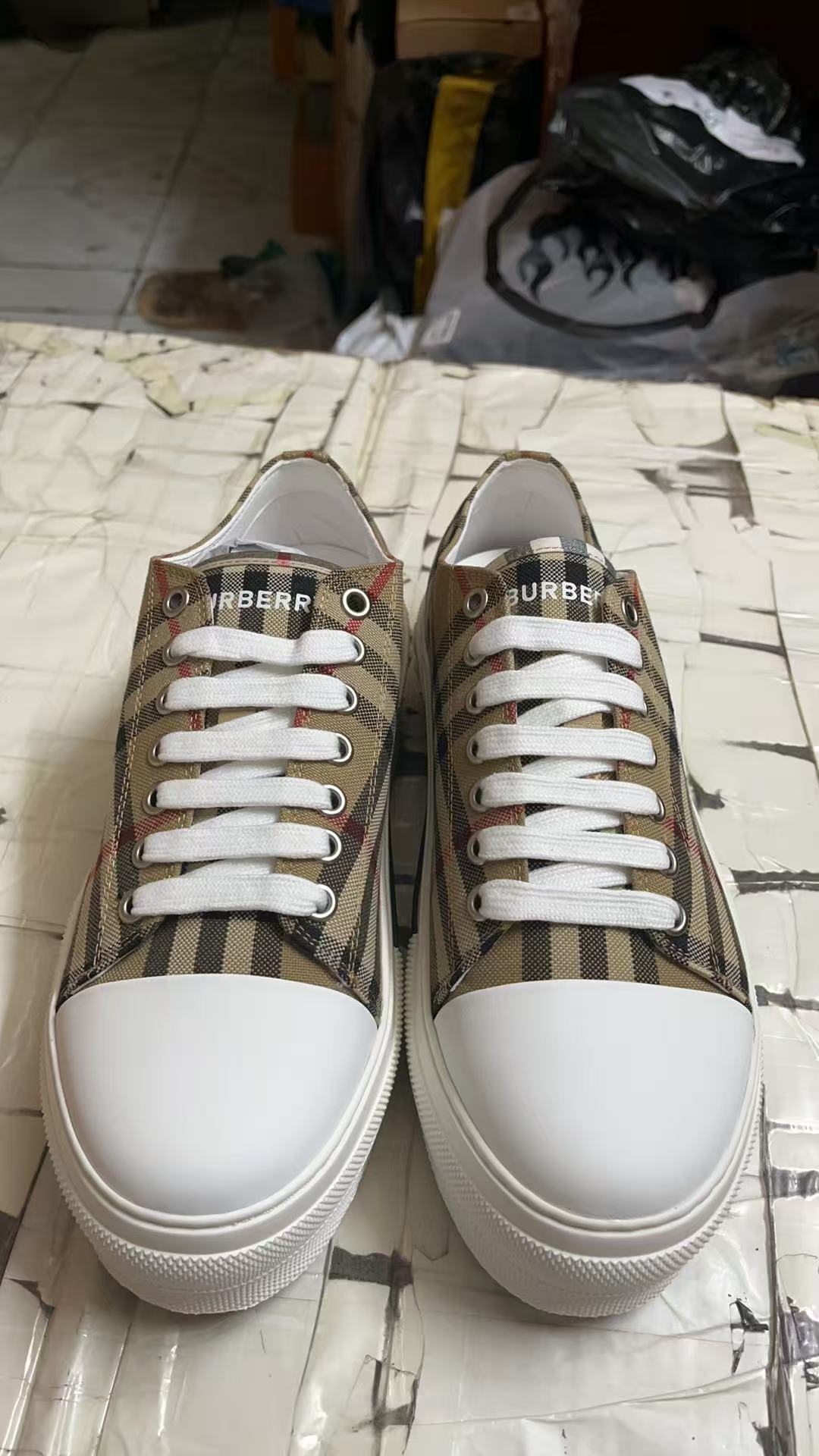Burberry Shoes(AAA)-124