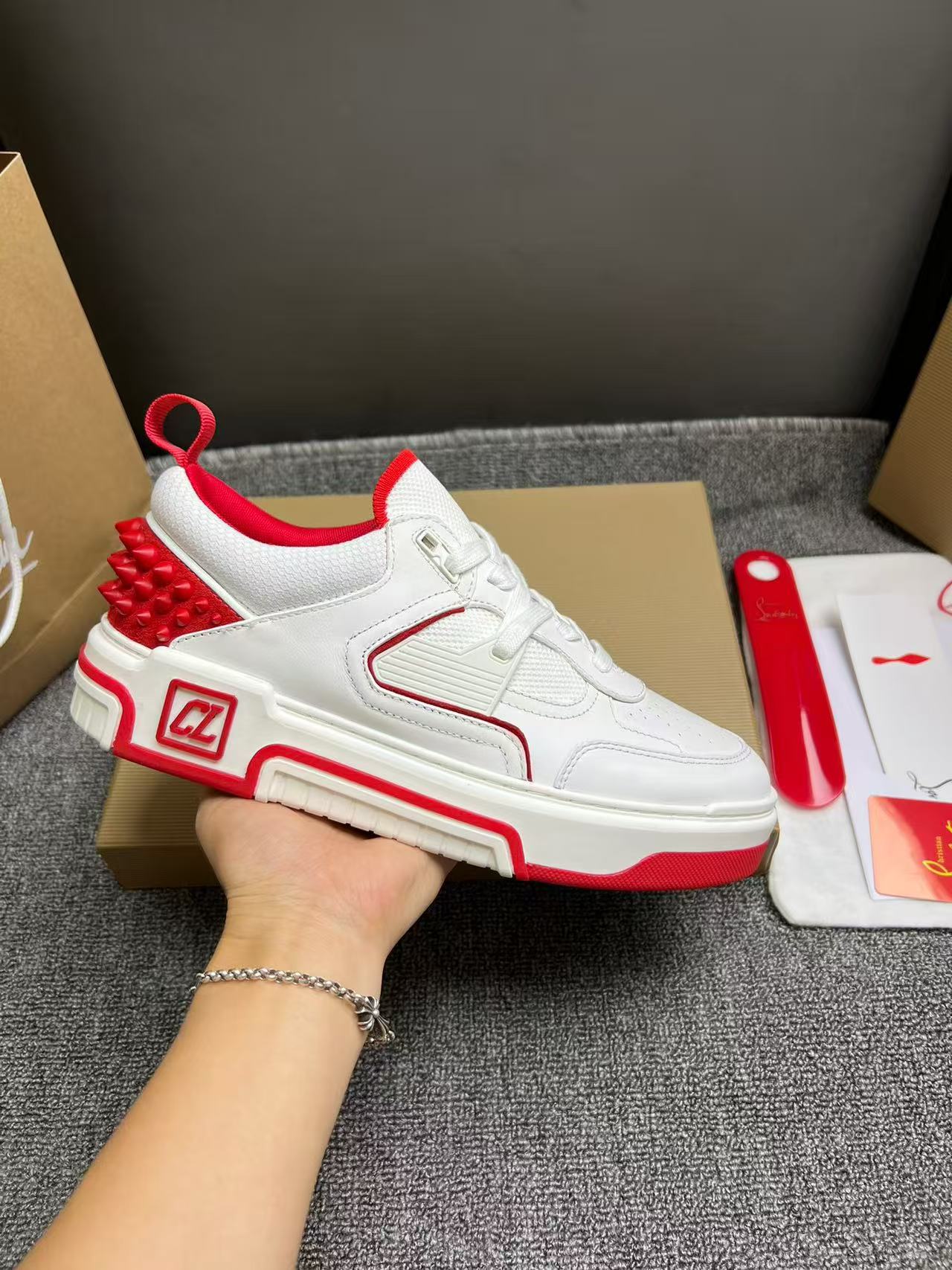 CL Men Shoes-566