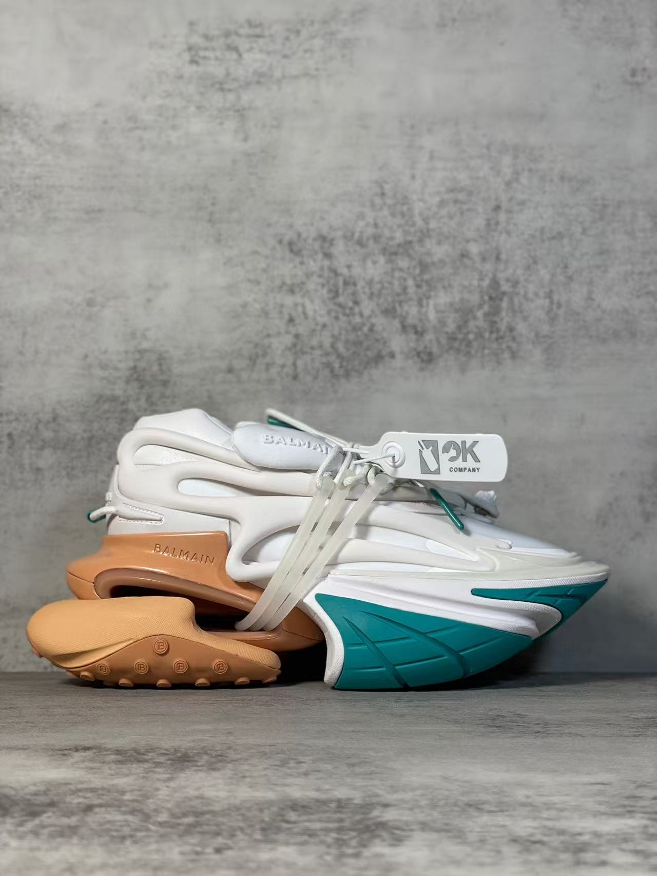 Balmain Shoes(AAA)-012