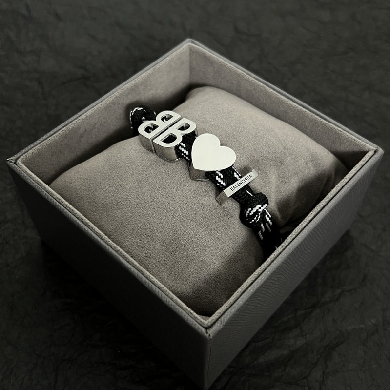 Ba*len*cia*ga bracelet-008