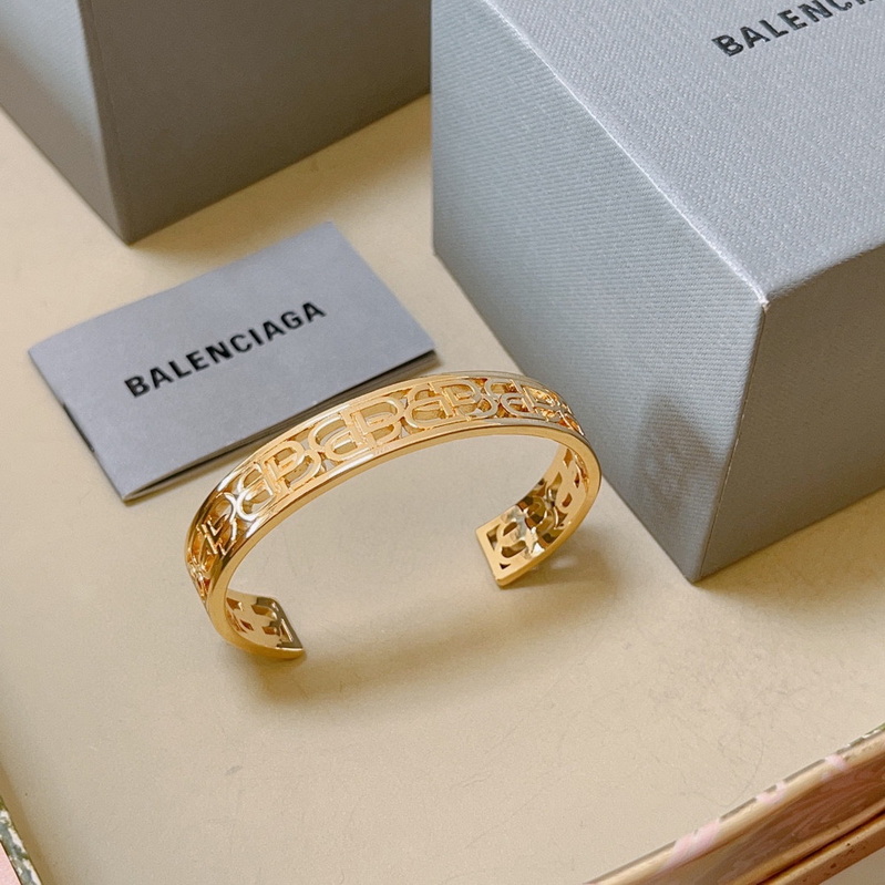 Ba*len*cia*ga bracelet-014