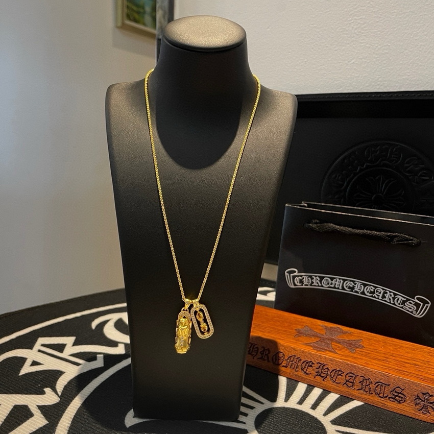 Ch**me He**ts necklace-021