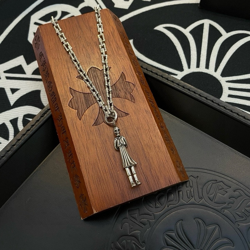 Ch**me He**ts necklace-073