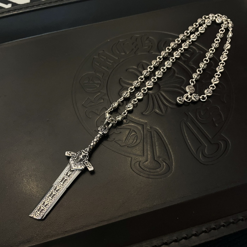 Ch**me He**ts necklace-074