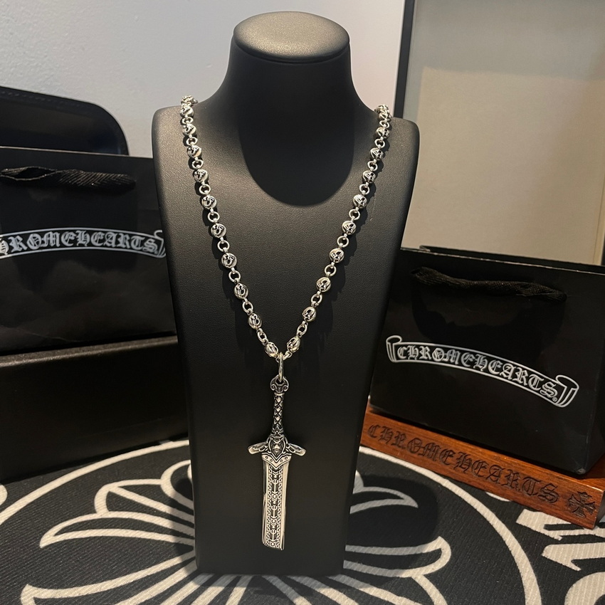 Ch**me He**ts necklace-074