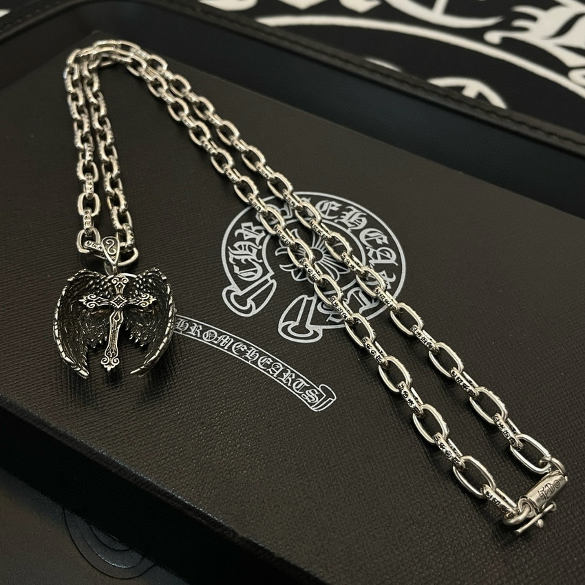 Ch**me He**ts necklace-091