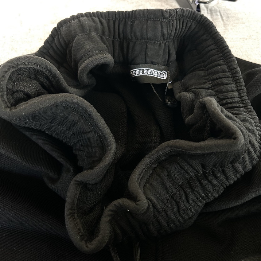 Ch**me He**ts shorts-150