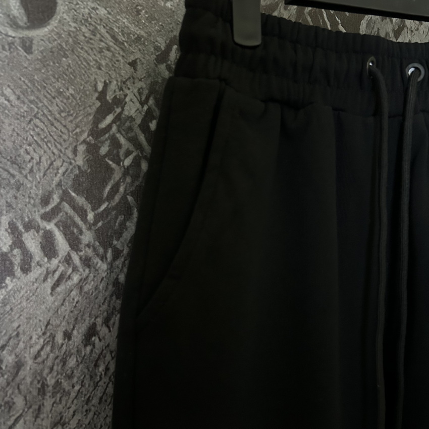 Ch**me He**ts pants-001