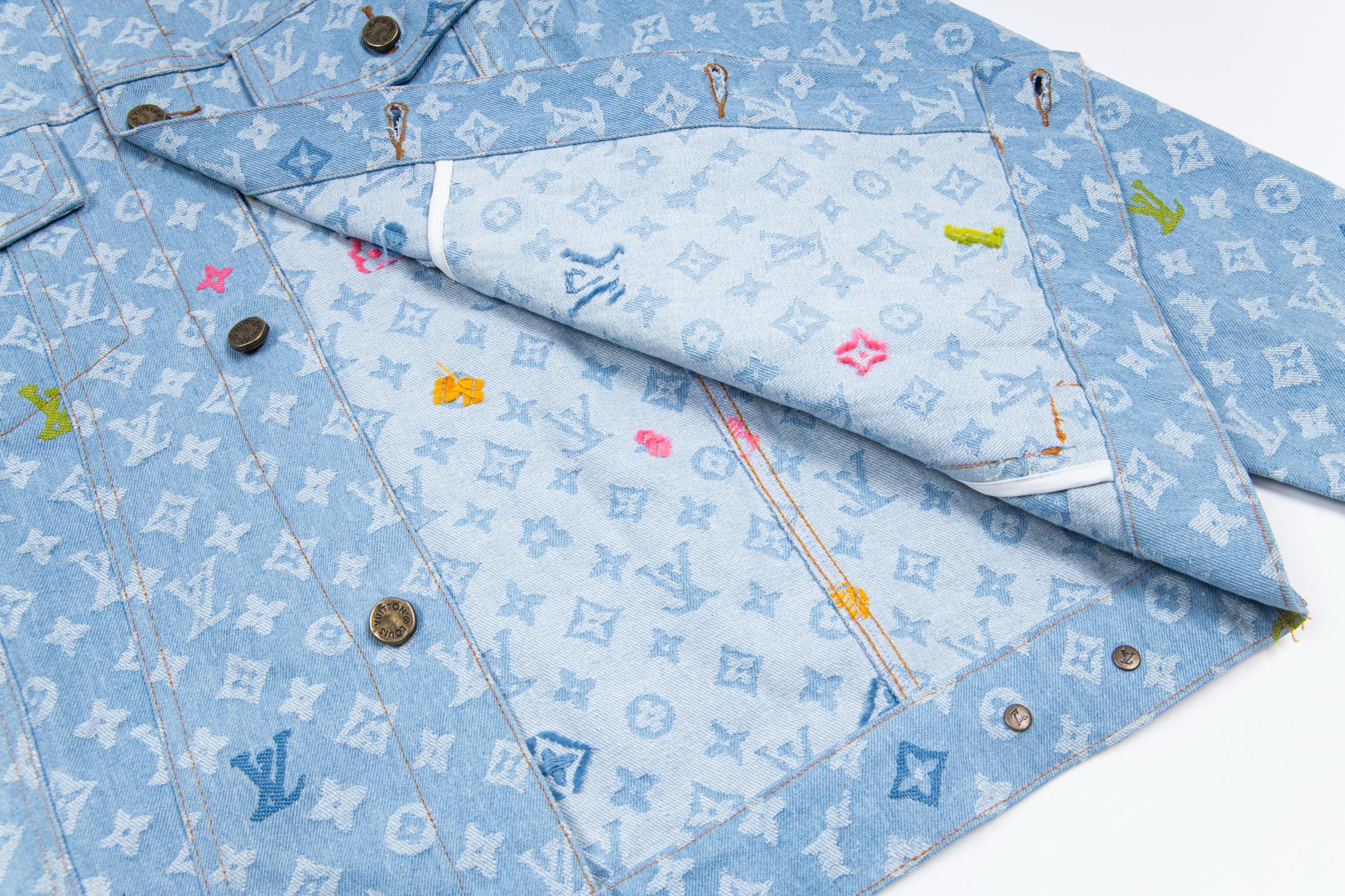 LV Jacket-043