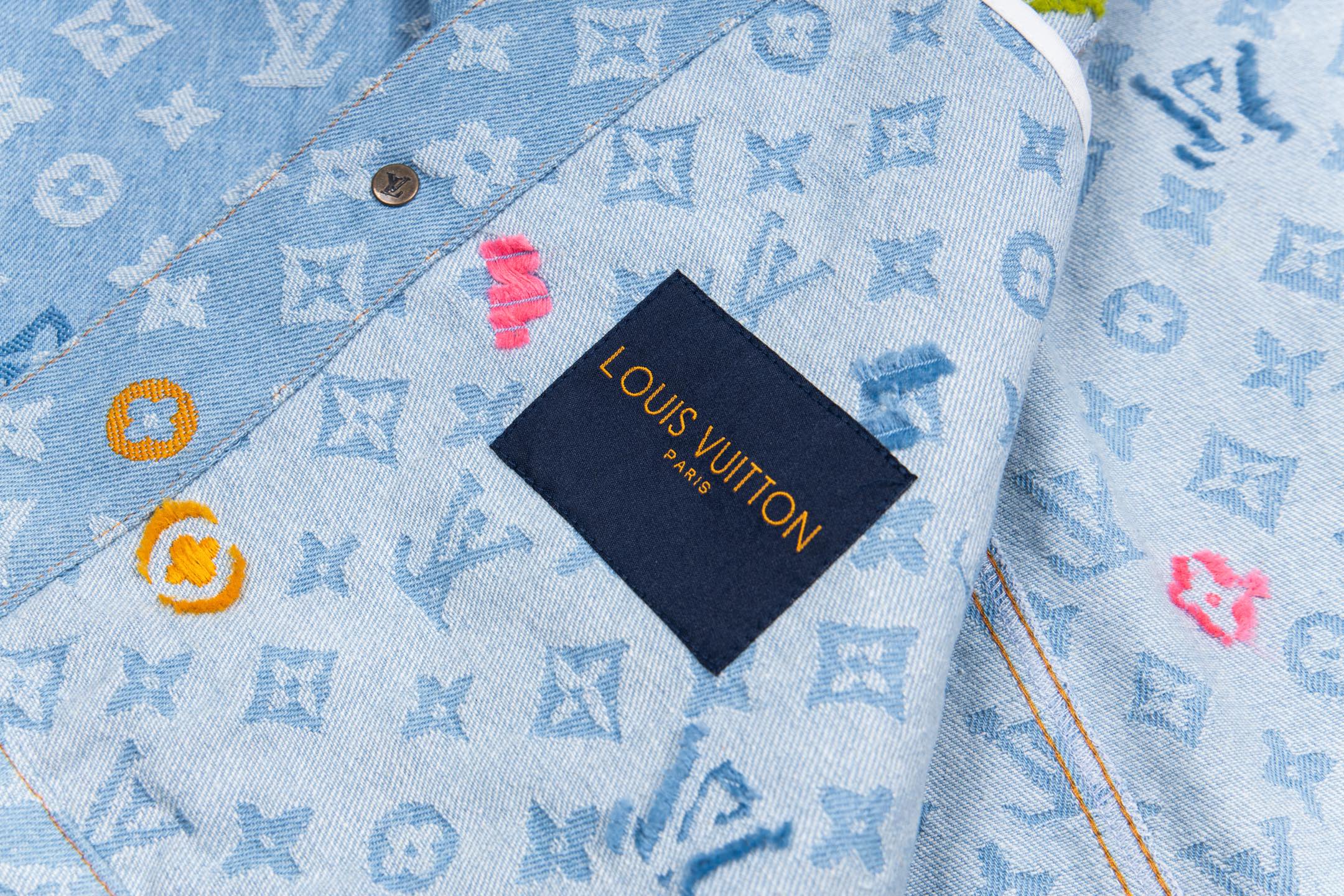 LV Jacket-043