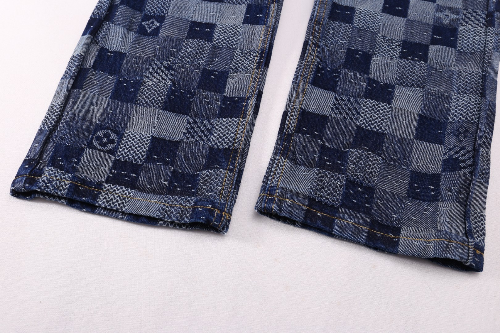 LV Jeans-044