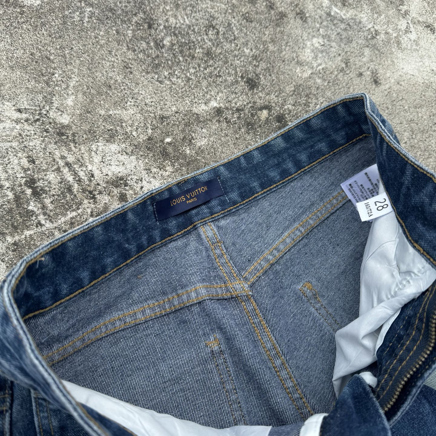 LV Jeans-065