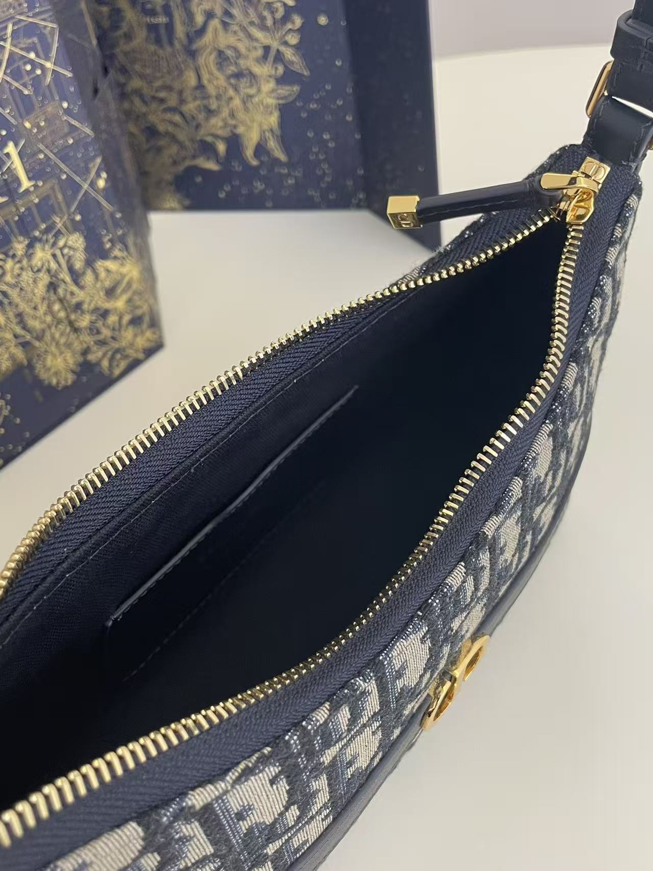 Dior Handbags AAA(Women)-747