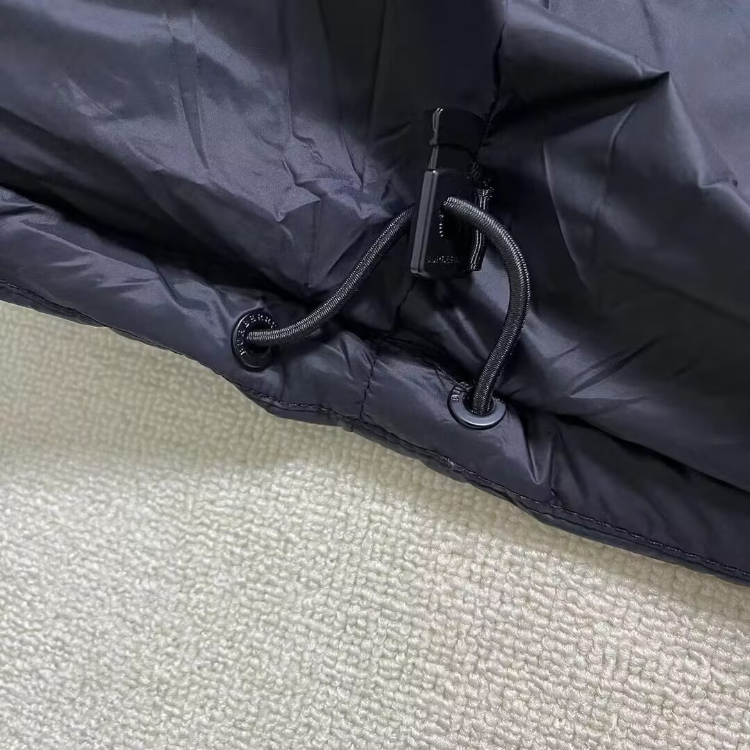 Burberry Coat-001
