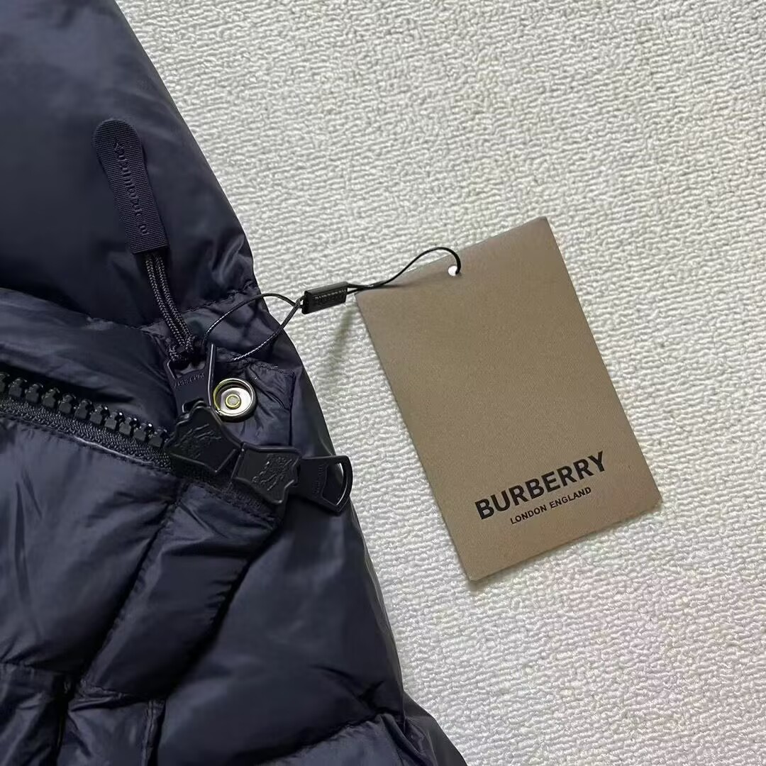 Burberry Coat-001