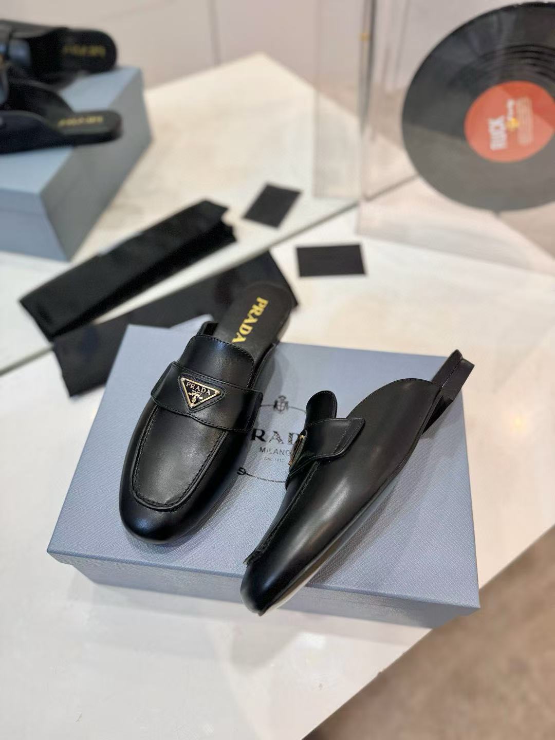 Pra*a slippers women(aaaa)-024