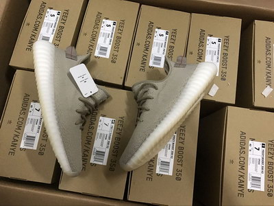 authentic ad*s Y**zy 350 boost v2-022