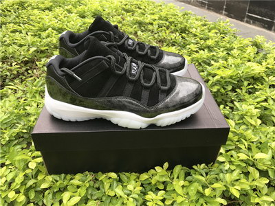 Air Jordan 11 Low Barons