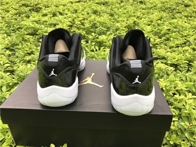Air Jordan 11 Low Barons