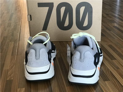 authentic ad*s Y**zy 700 boost-001
